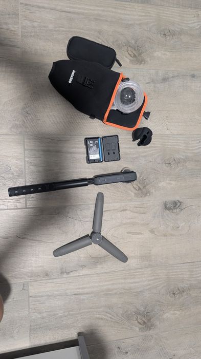 Insta 360 X5 carcasa subacvatica