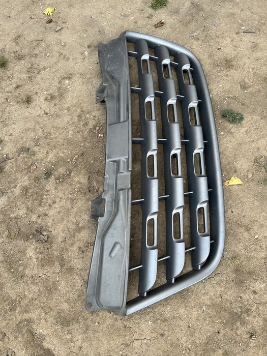 Grilă radiator renault master.cod:623100256.r.
