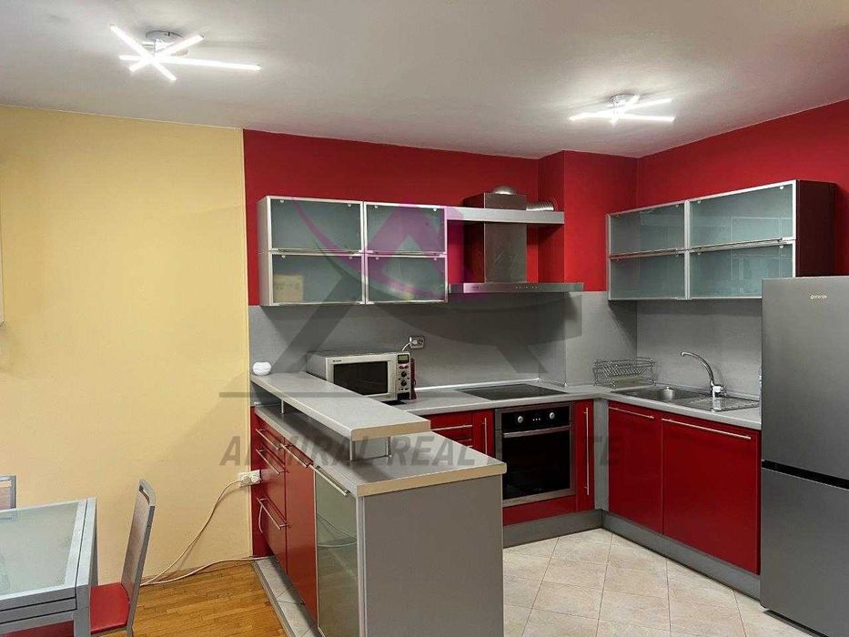 Дава се под наем Тристаен апартамент в Варна, Лятно кино Тракия - 98 кв.м за 640 € - Снимка #1