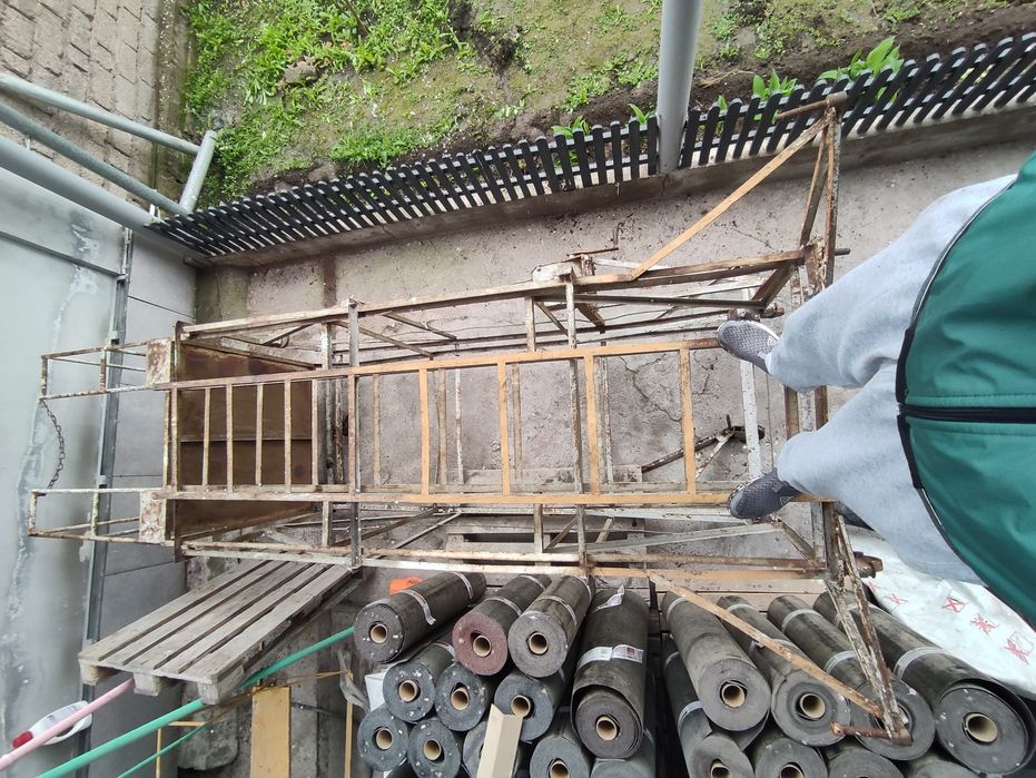 Вышка-тура  строительная телескопическая передвижная (с лебедкой)