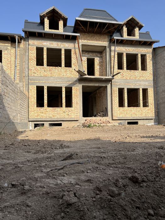 40-лет победа Тузель пост чинар махаля  коробка 750кв  4 уровня 5 сотк