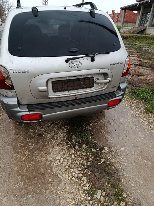 Продава се на Части Hyundai Sante Fe