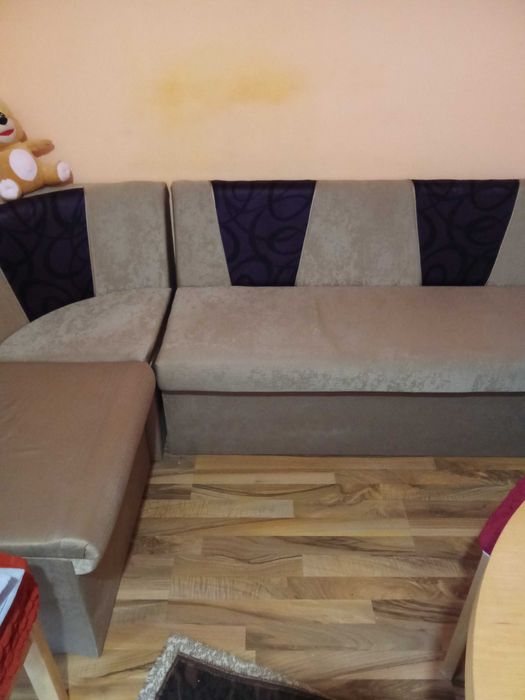 Ъглов кухненски диван