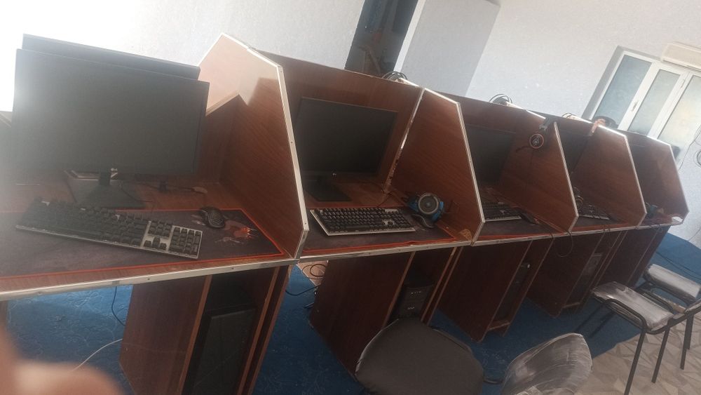 Game club uchun stol stullar sotiladi 25 ta kompyuterga