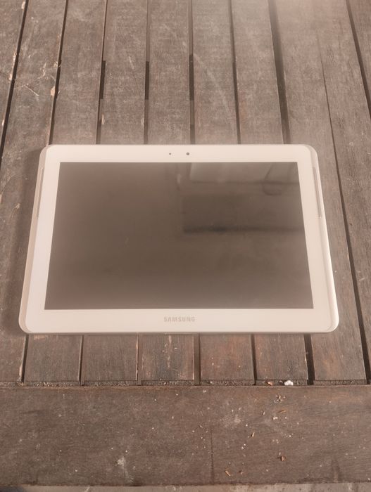 Продавам таблет samsung Gt-p5110