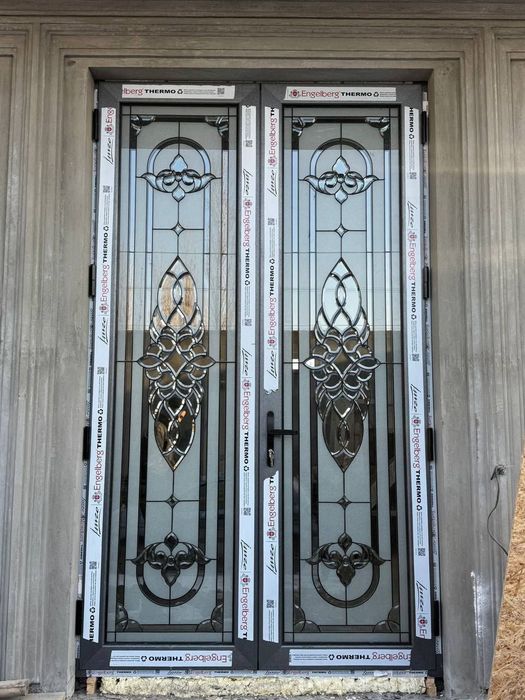 Akfa esshik derazalar.