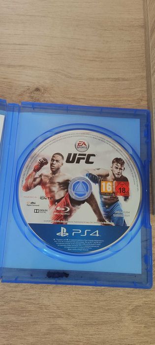 Два броя игри за ps4!