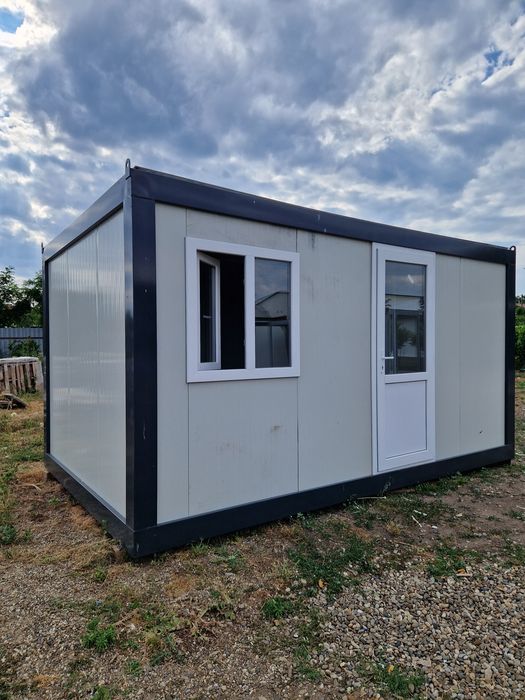 Vând Container 6x2,4 M preț 2.900 € plus TVA Transport inclus