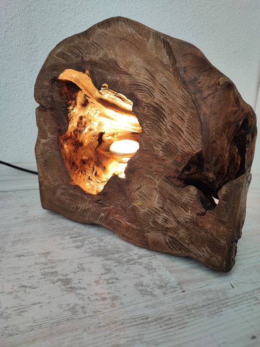 Нощни лампи от дърво