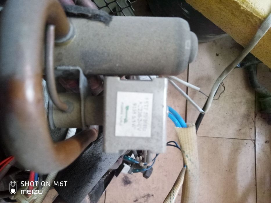 климатик мидеа  за части