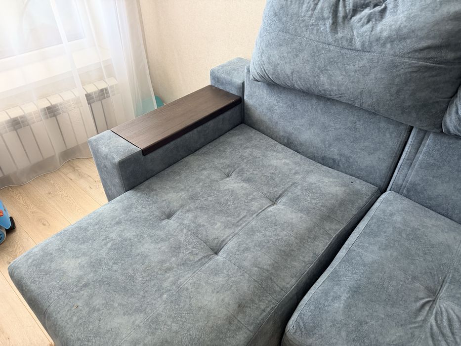 Продам диван недорого
