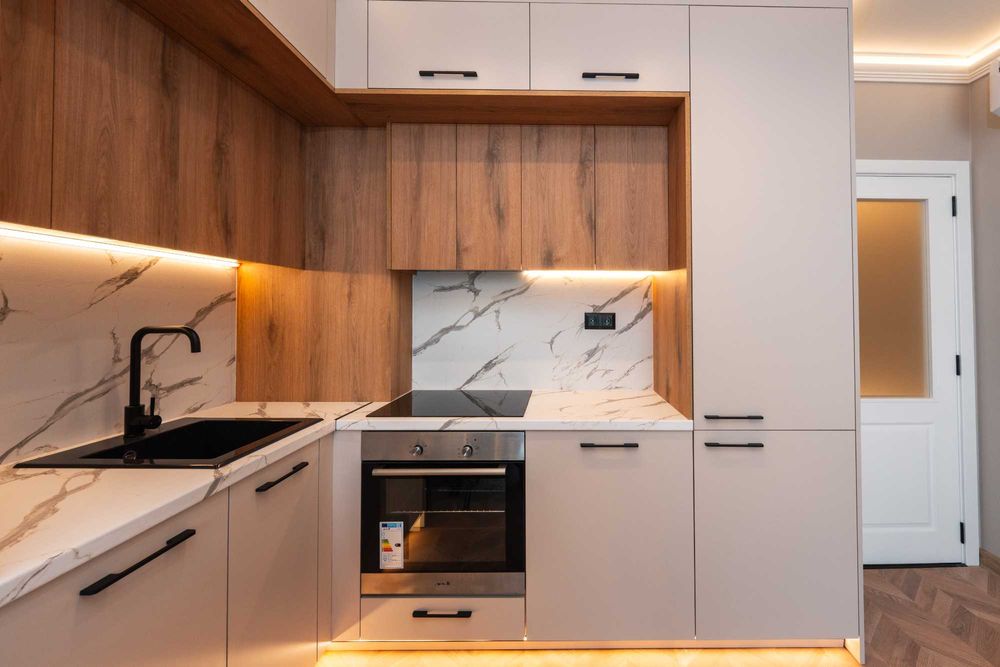 Продава се Двустаен апартамент в Пловдив, Кючук Париж - 71 кв.м за 1957 €/кв.м - Снимка #3