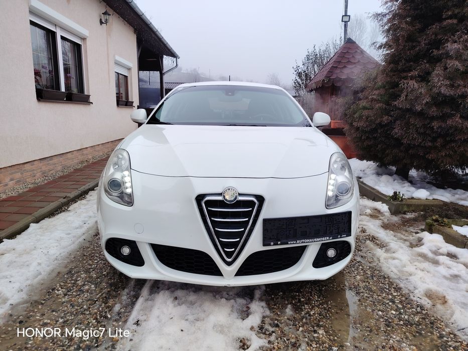 Alfa Romeo Giuletta 1.4 turbo benzina Euro5 an 2010  Climatronic Navi