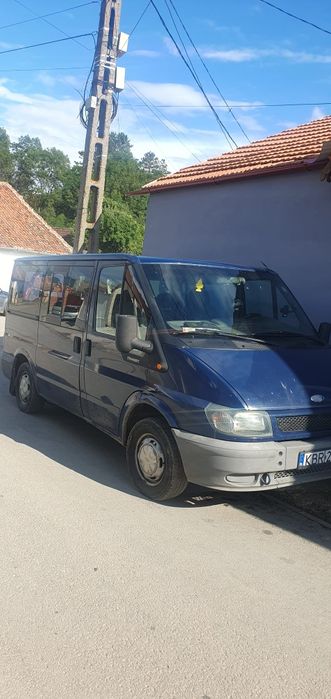 Vând Ford Tranzit