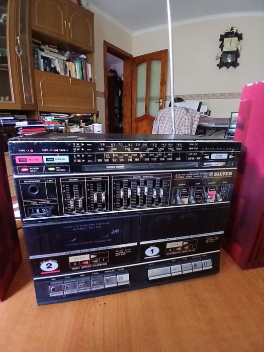 Aparat radio ,casetofon SiLVER