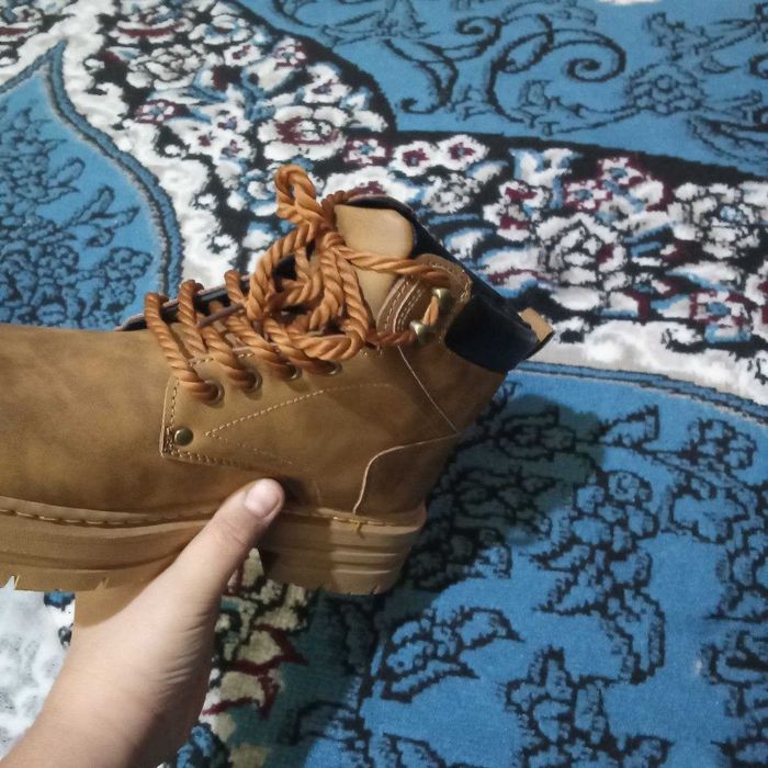 Timberland oyoq kiyimi. (sabok)