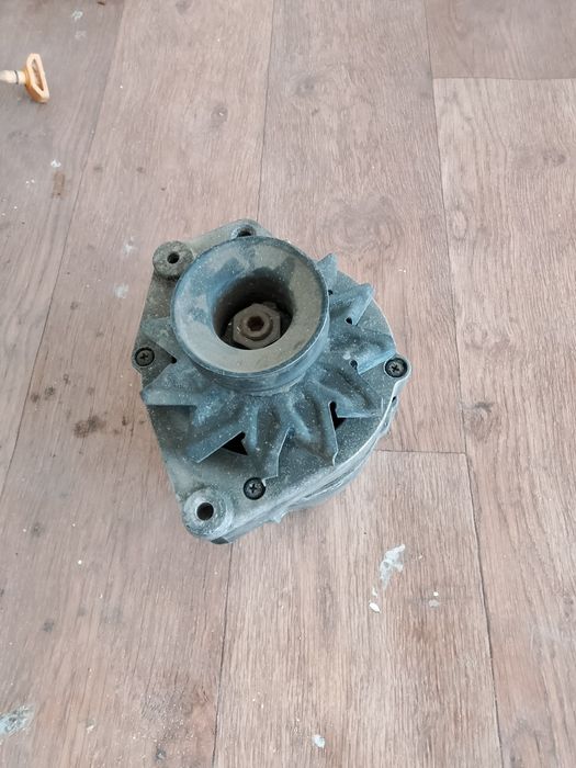 Пассат генератор 1.8