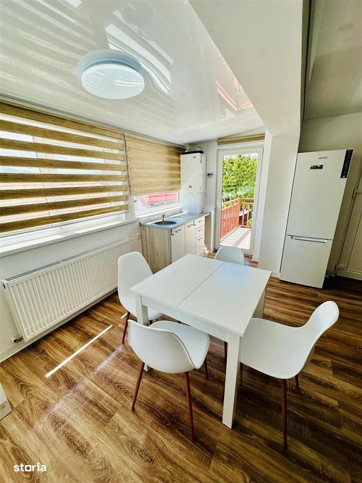 Casa tip duplex, 177 mp utili, 3 locuri de parcare - Selimbar