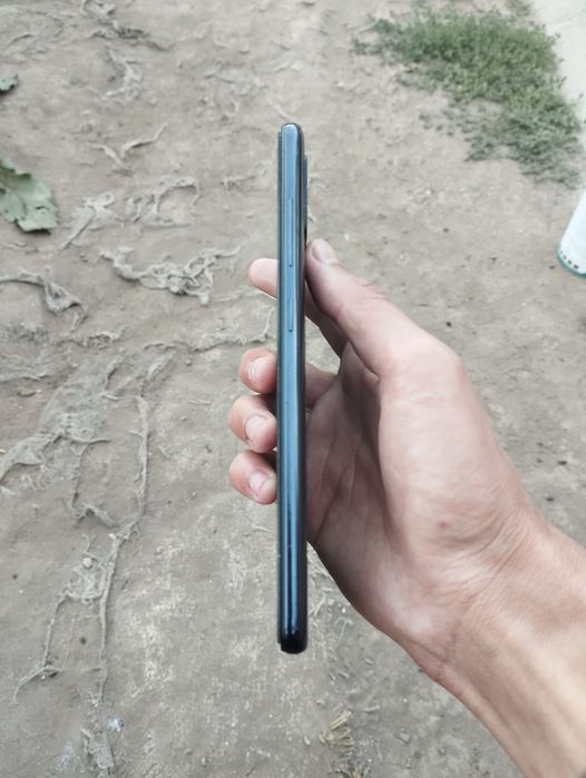 Продам Samsung A51 4/64GB