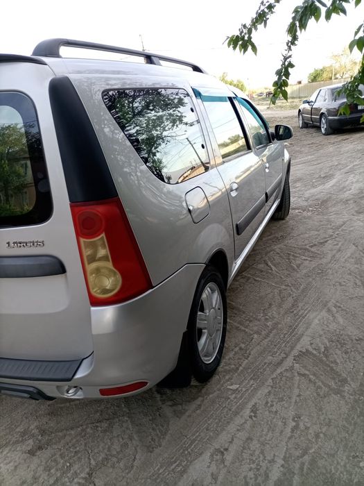 Продам Lada Largus