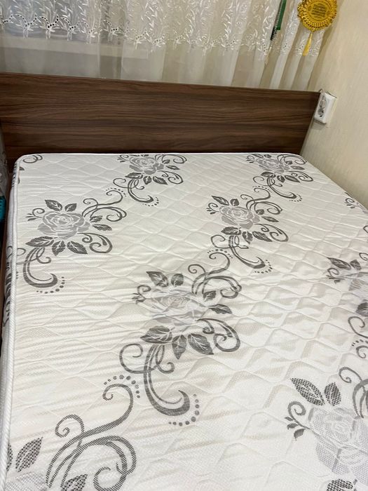 Продам кровать 140*190