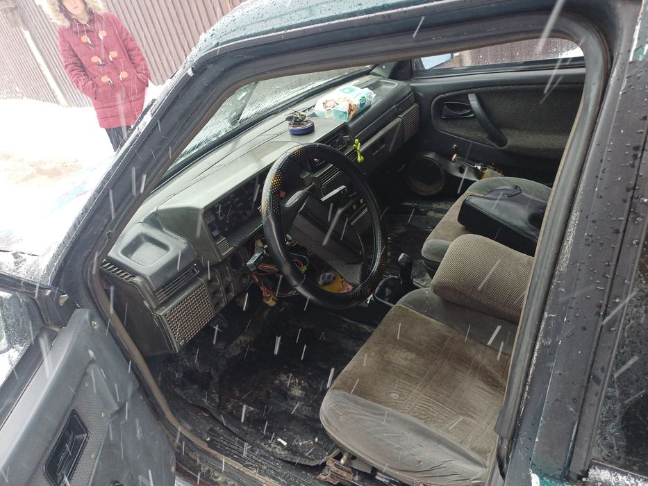 Продам машину ваз 21099