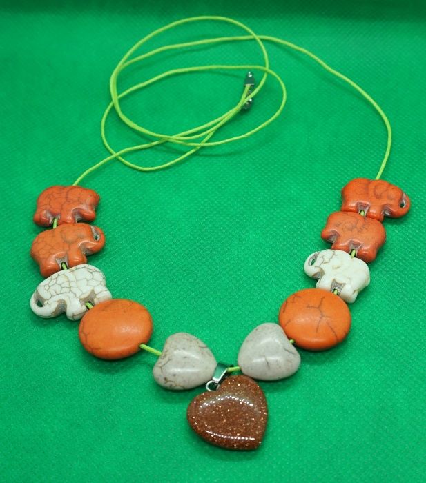 дамски гривни, гердани, обеци, ключодържатели