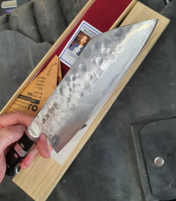 Cutite bucatarie japoneze KAI Shun Limited edition si FUJIWARA. Noi.