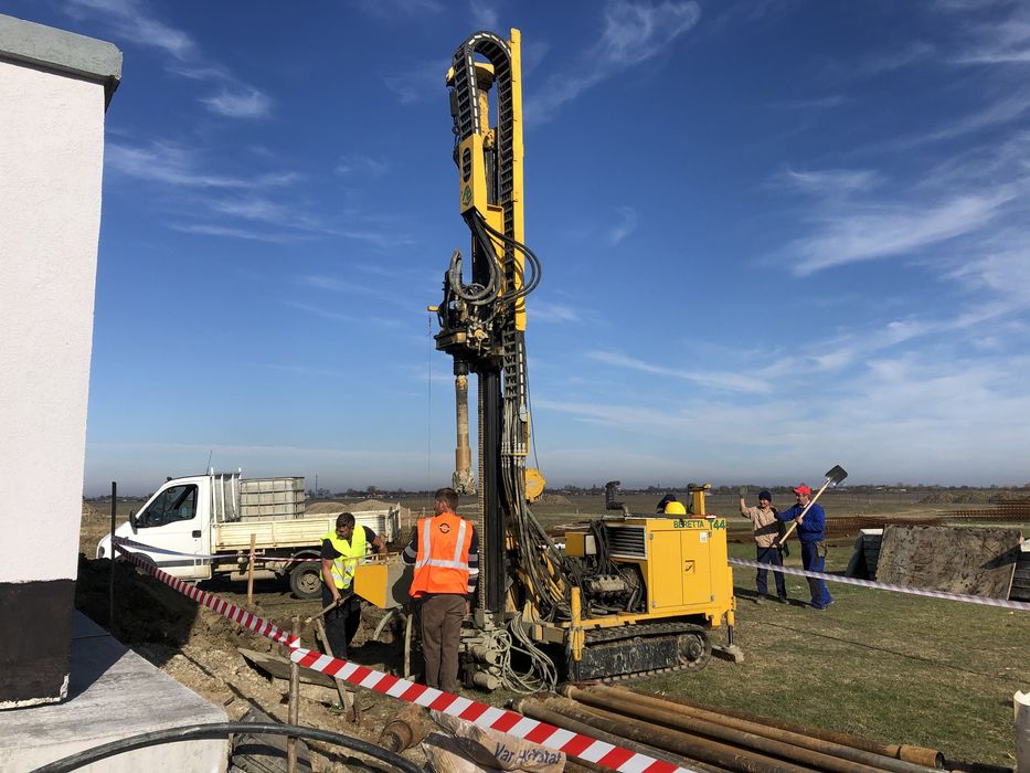 Denisipari , foraje puturi apa