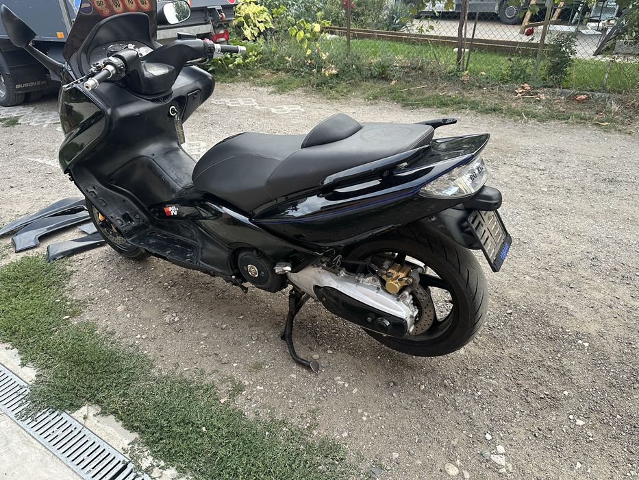 Yamaha T-max 500