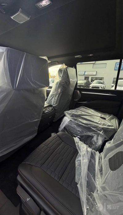 Cadillac Escalade ESV V 2027