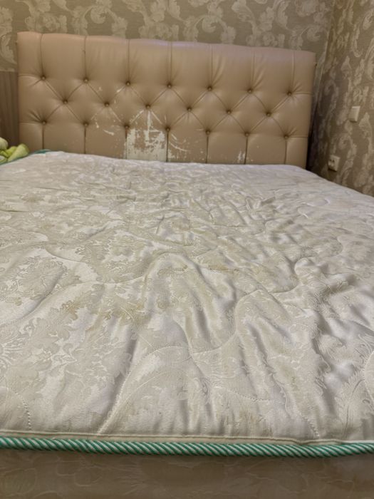 Кровать двуспальная