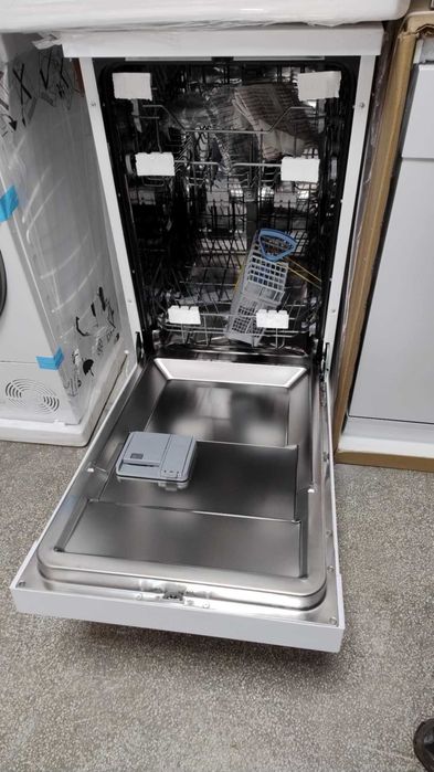 Чисто нова Бяла Съдомиялна машина Heinner 45 см 10 комплекта Aquastop