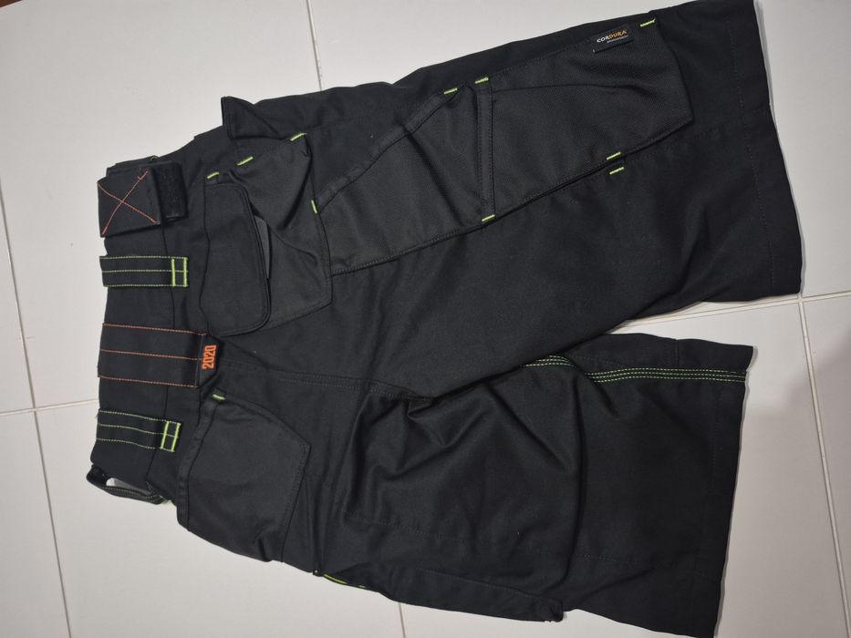 Engelbet Strauss  Motion pantaloni scurți