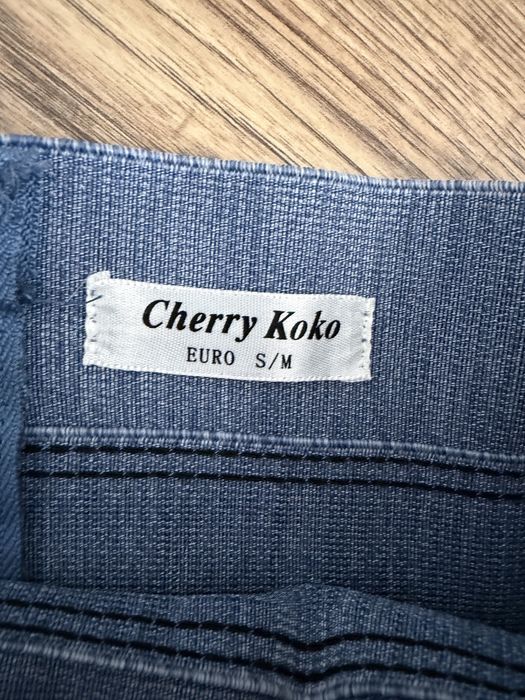 Дамски пролетни поли