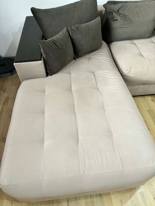 Масивен ъглов диван