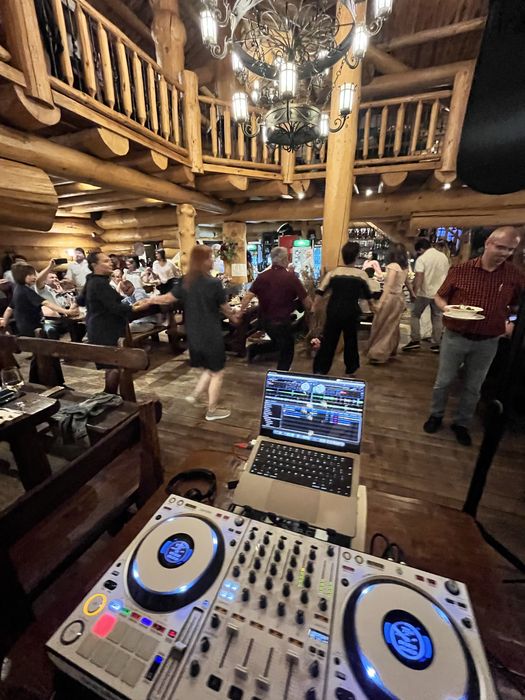 DJ Sensation /Атанас Кръстев/ Професионален Диджей