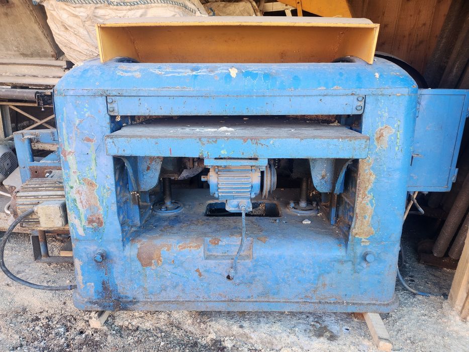 Vand banzic semiautomat