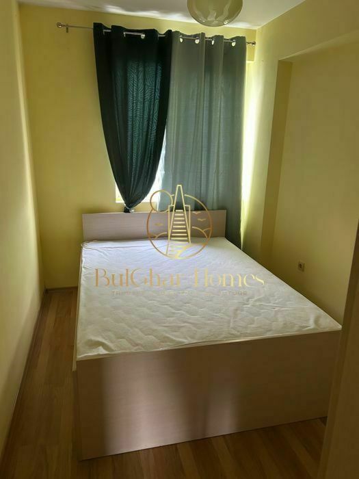 Дава се под наем Тристаен апартамент в Варна, Зимно кино Тракия - 90 кв.м за 648.21 € - Снимка #4