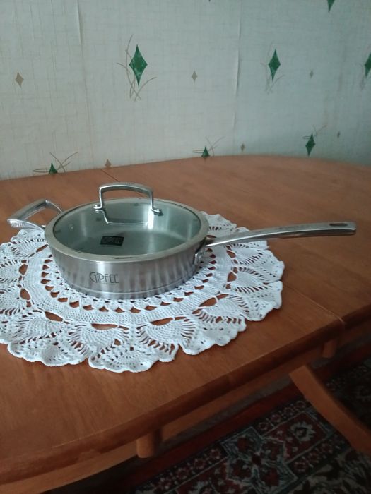 Сковорода -сотейник "Gipfel"