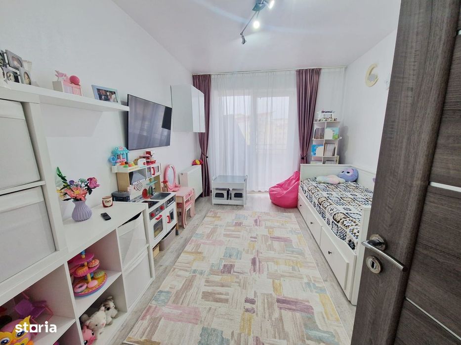 Apartament 3 camere, parcare, str Florilor Floresti Atelierul de Pizza