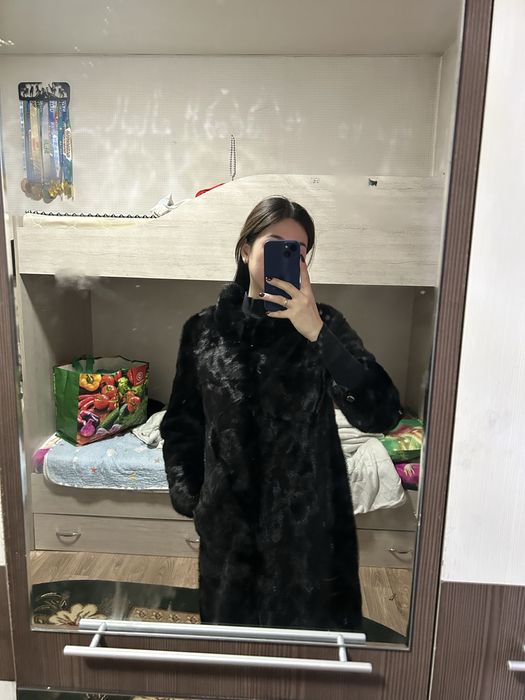 Норковая шуба, в хорошем состоянии, торг. Район затона