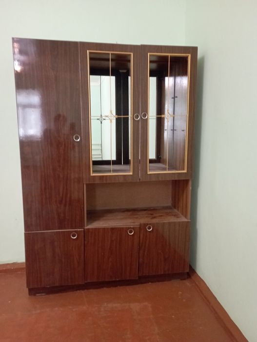 Шифанер и стенка