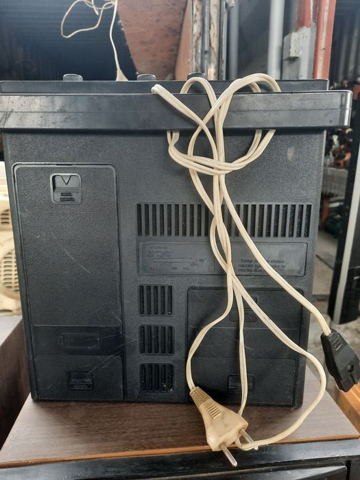 Продам магнитофон Романтик.