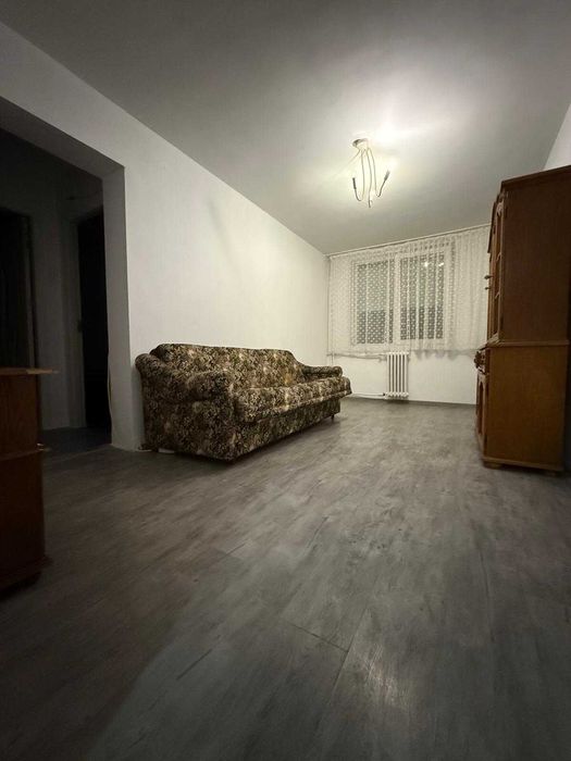 Apartament de închiriat -2 camere- Velenta