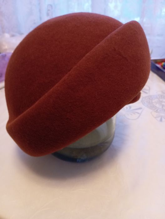Продам фетровую шапку