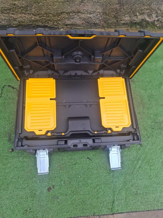 Куфар за инструменти Dewalt