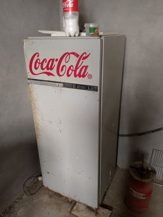 Прадается халаделник