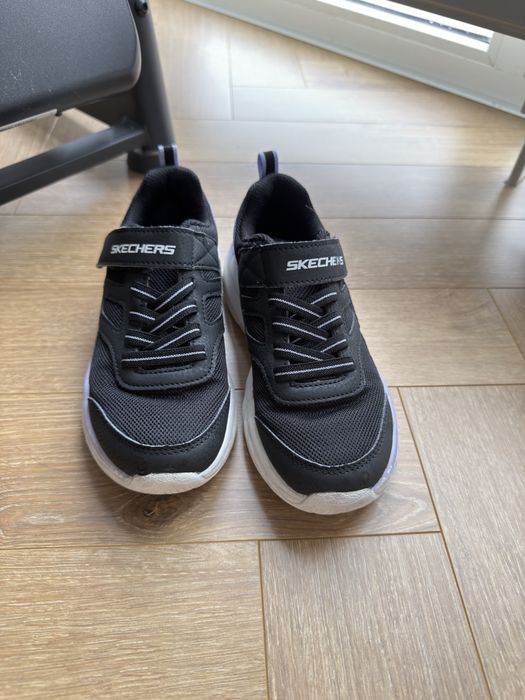 Кроссовки skechers