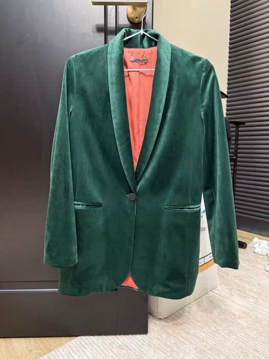 Костюм женский брючный бархотный